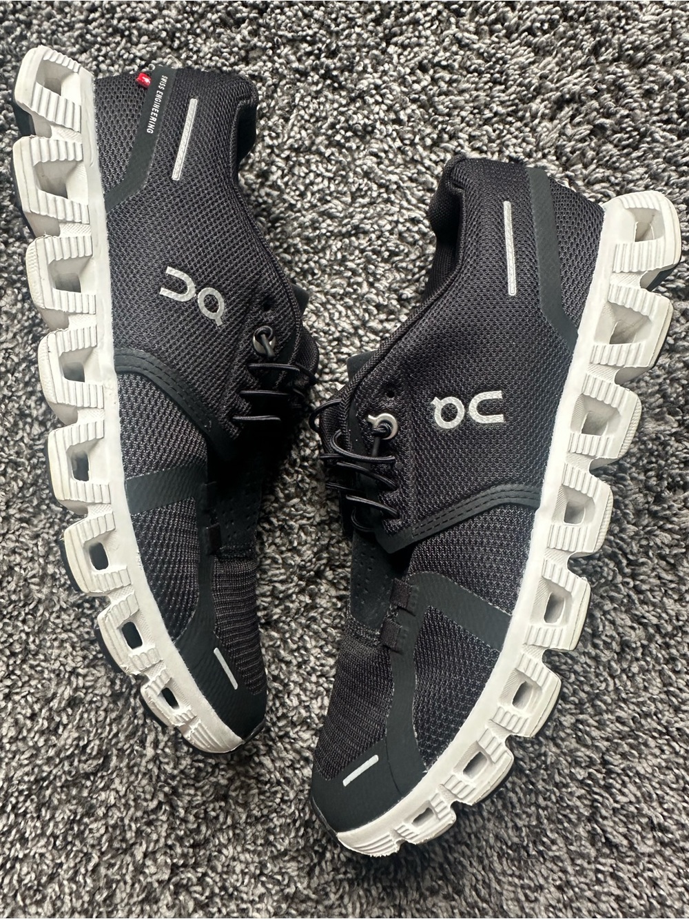 Women's ON CLOUD 6 Running  Slip On Shoe in Black/White Size 7.5